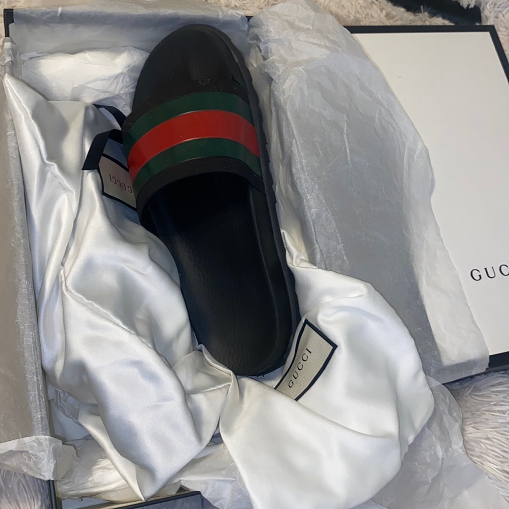 Gucci slides sandals